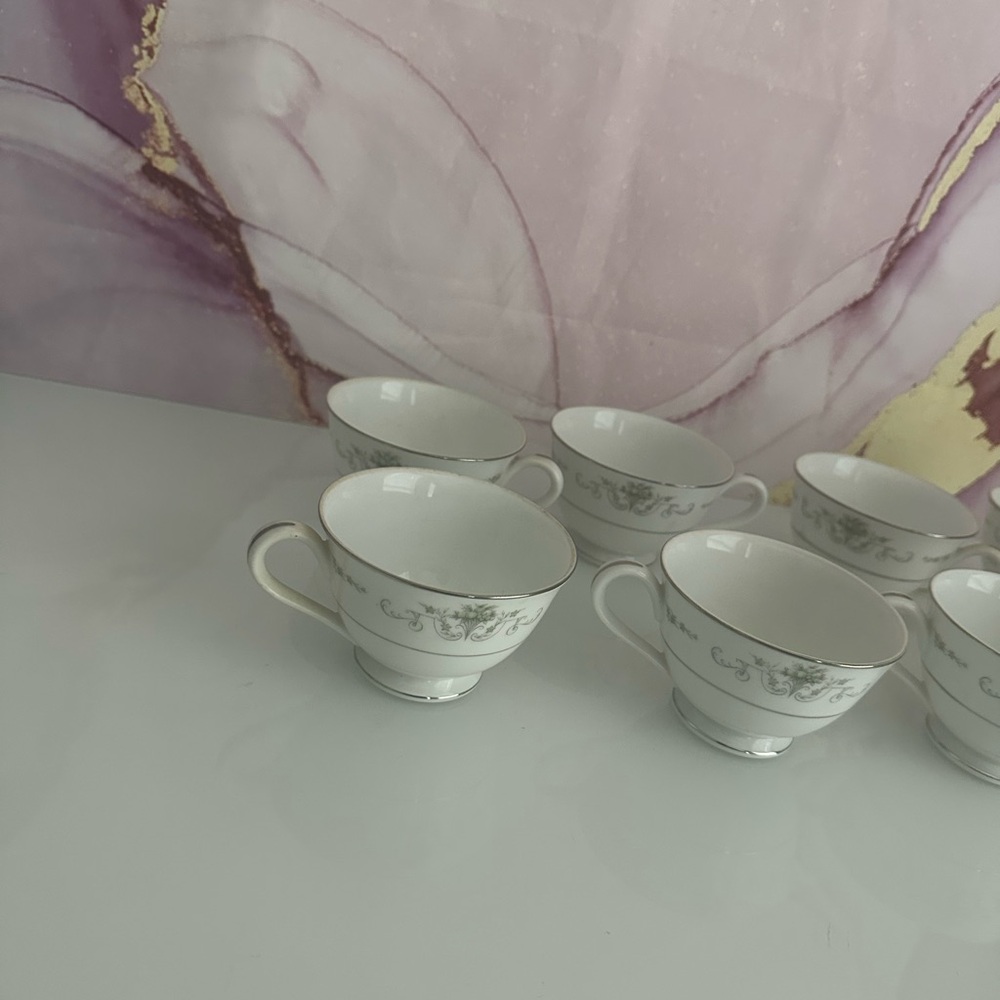 VINTAGE ROSE CHINA 2222 GAINSBOROUGH TEA CUPS SET OF  8 - MADE IN JAPAN - Picture 4 of 8
